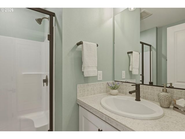 8104 Se BLANTON St, Hillsboro, OR 97123