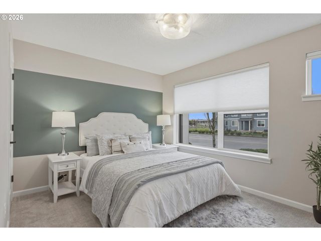 8104 Se BLANTON St, Hillsboro, OR 97123