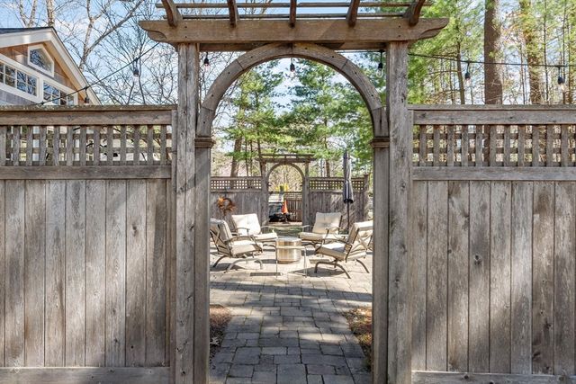 4 White Pine Drive, Georgetown, MA 01833