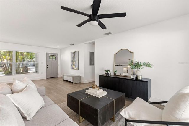 4610 S SHAMROCK ROAD, Tampa, FL 33611