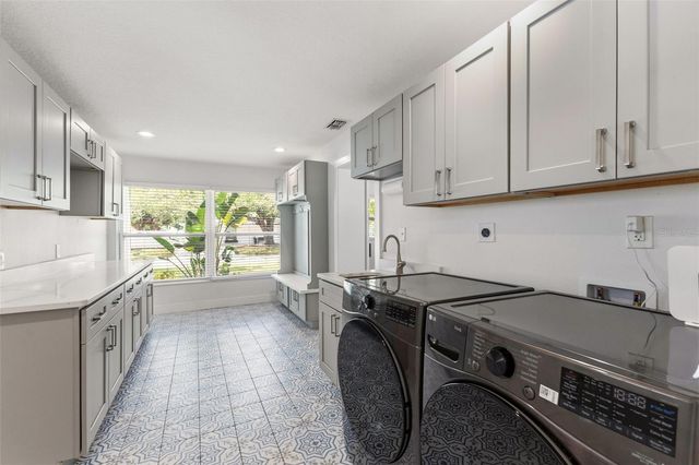 4610 S SHAMROCK ROAD, Tampa, FL 33611