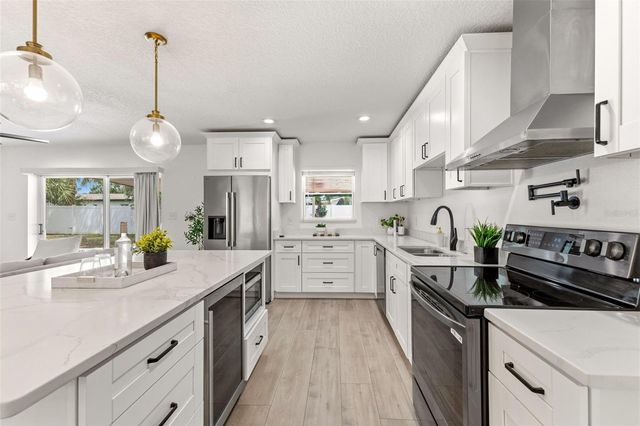 4610 S SHAMROCK ROAD, Tampa, FL 33611