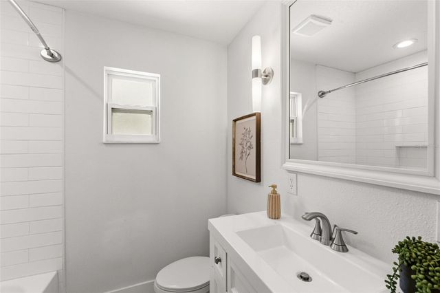 4610 S SHAMROCK ROAD, Tampa, FL 33611