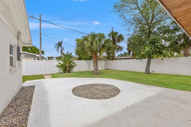 4610 S SHAMROCK ROAD, Tampa, FL 33611