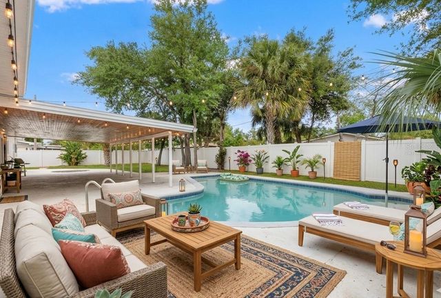 4610 S SHAMROCK ROAD, Tampa, FL 33611