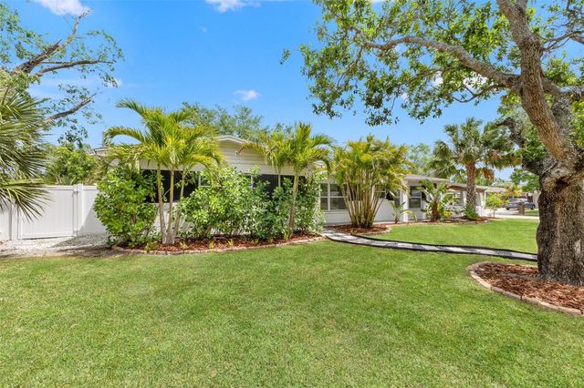 4610 S SHAMROCK ROAD, Tampa, FL 33611