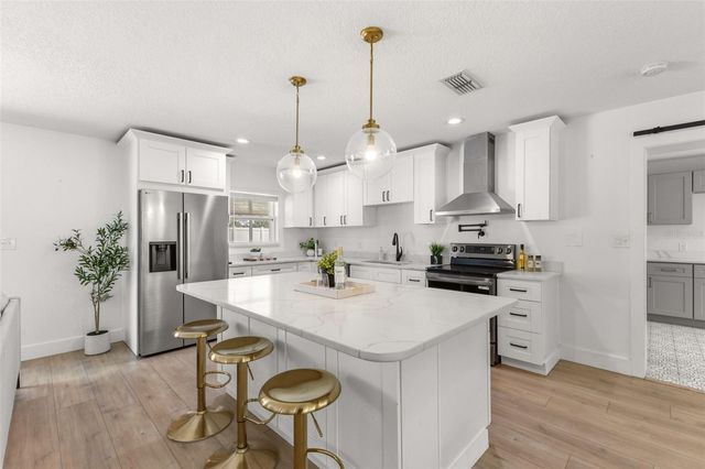 4610 S SHAMROCK ROAD, Tampa, FL 33611