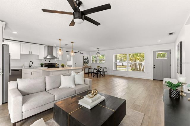 4610 S SHAMROCK ROAD, Tampa, FL 33611