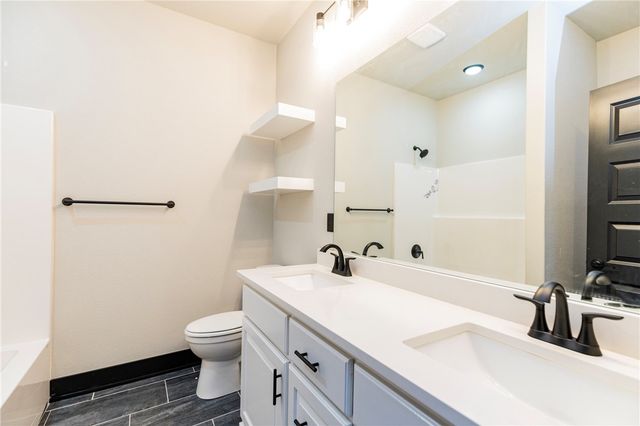 6803 Basswood Avenue, Bentonville, AR 72713