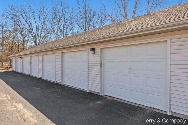 12265 S Crystal Waters Drive 2, Holland, MI 49424