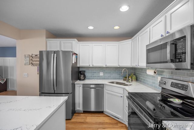 12265 S Crystal Waters Drive 2, Holland, MI 49424