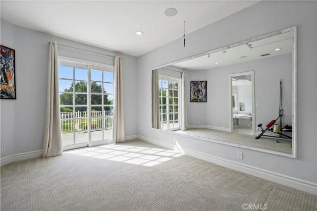 22510 La Quilla, Chatsworth, CA 91311