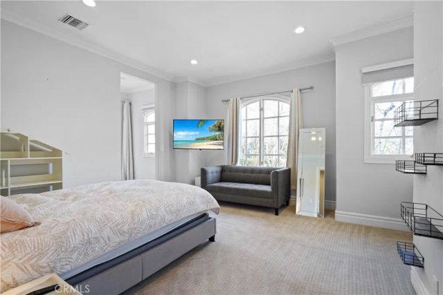 22510 La Quilla, Chatsworth, CA 91311
