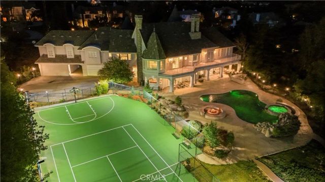 22510 La Quilla, Chatsworth, CA 91311