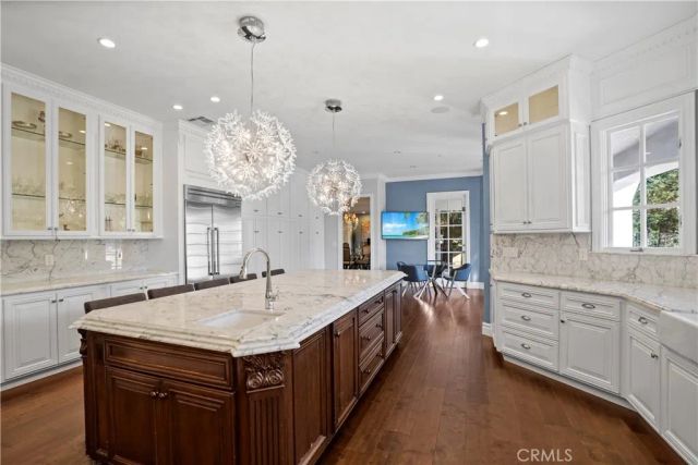 22510 La Quilla, Chatsworth, CA 91311
