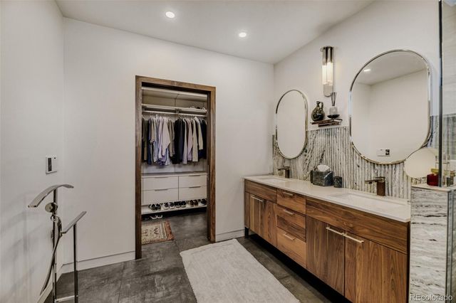 2910 S Marion Street, Englewood, CO 80113