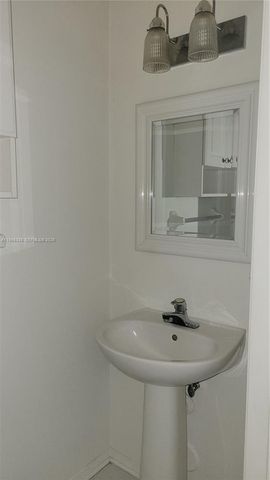 16679 Hemingway Dr, Weston, FL 33326