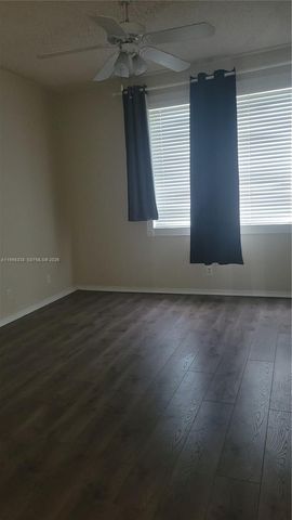 16679 Hemingway Dr, Weston, FL 33326