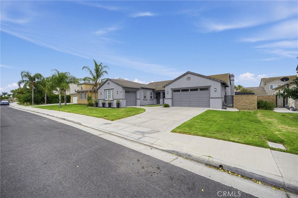 14099 Springwater, Corona, CA 92880 — photo 2