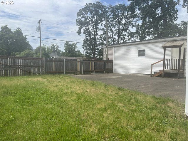 15950 SHORT Ave, Oregon City, OR 97045