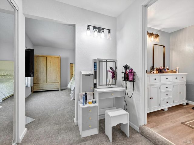 4406 Hedge Ct, Rohnert Park, CA 94928