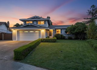 4406 Hedge Ct, Rohnert Park, CA 94928