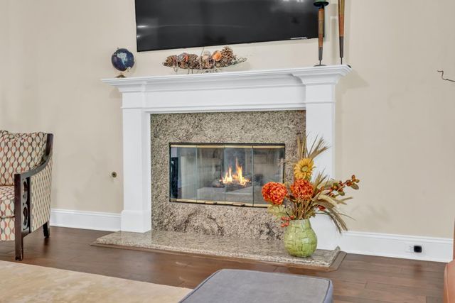 11647 Gold Country Blvd, Gold River, CA 95670