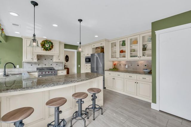 11647 Gold Country Blvd, Gold River, CA 95670