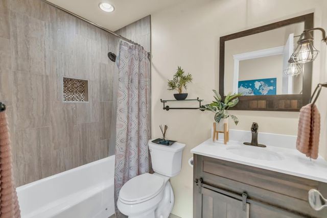 11647 Gold Country Blvd, Gold River, CA 95670