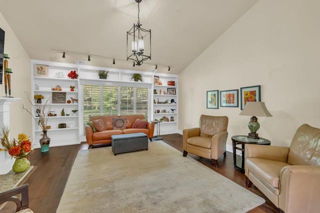 11647 Gold Country Blvd, Gold River, CA 95670