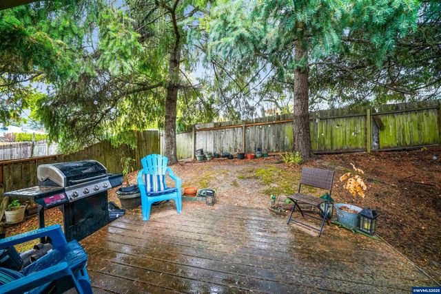 2486-2488 Wintergreen Av NW, Salem, OR 97304