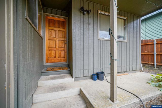 2486-2488 Wintergreen Av NW, Salem, OR 97304