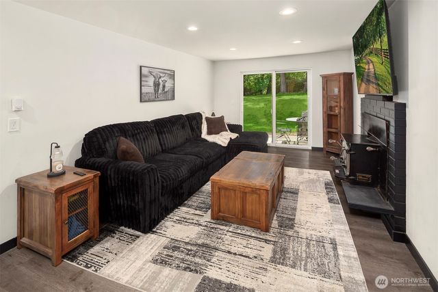 13804 Easy Street NW, Gig Harbor, WA 98329