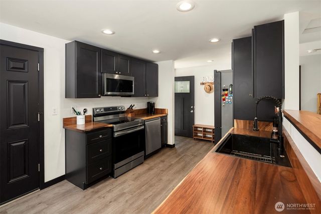 13804 Easy Street NW, Gig Harbor, WA 98329