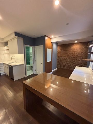 662 Massachusetts Ave 2, Boston, MA 02118