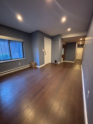 662 Massachusetts Ave 2, Boston, MA 02118