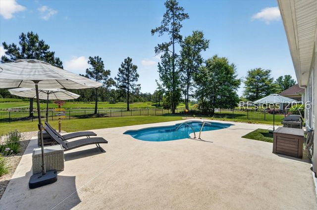 246 Laurel Oak Ave, Hardeeville, SC 29927