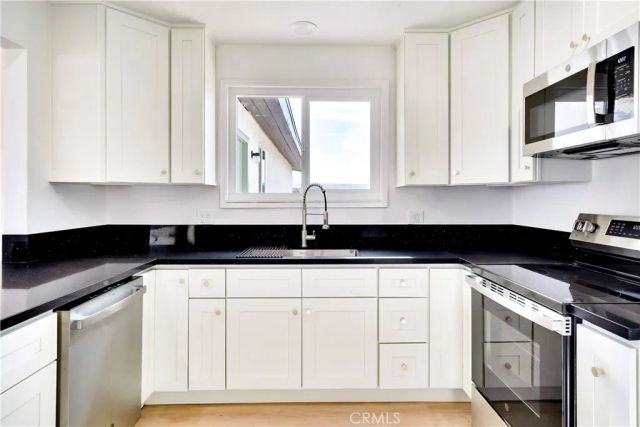 2670 N Sage Avenue, Landers, CA 92285