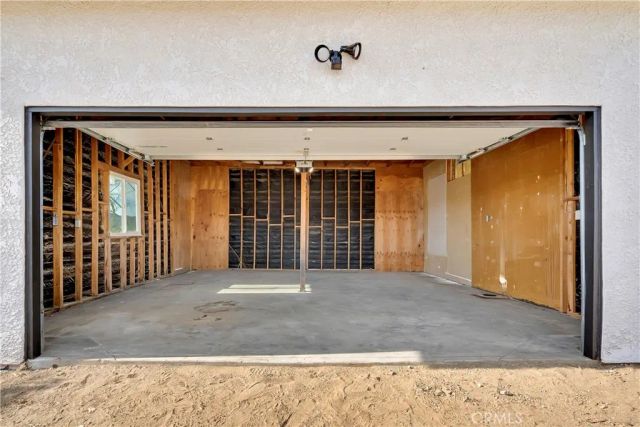 2670 N Sage Avenue, Landers, CA 92285