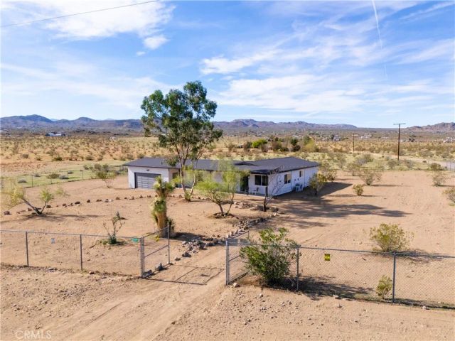 2670 N Sage Avenue, Landers, CA 92285