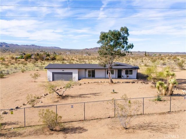 2670 N Sage Avenue, Landers, CA 92285