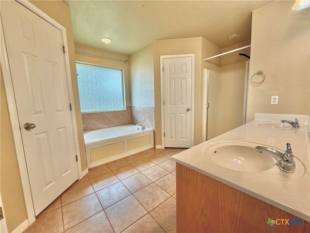 2201 Gail Drive, Copperas Cove, TX 76522