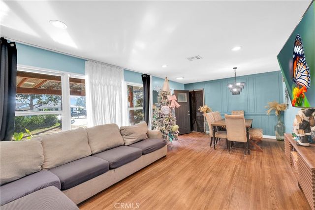 3595 Timothy Way, Riverside, CA 92506