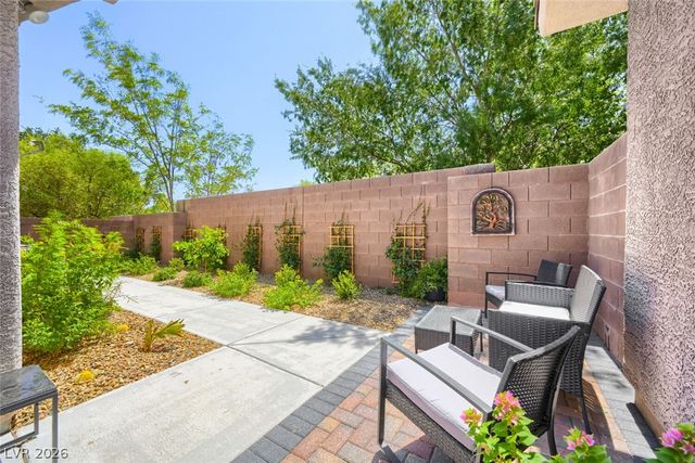 10505 Howling Coyote Avenue, Las Vegas, NV 89135