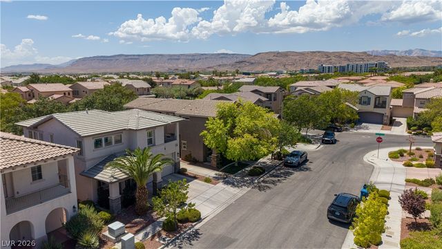 10505 Howling Coyote Avenue, Las Vegas, NV 89135