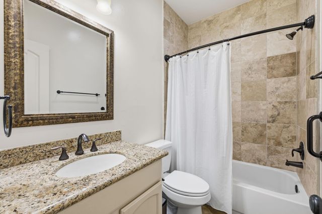 1714 Ovid Street C, Houston, TX 77007