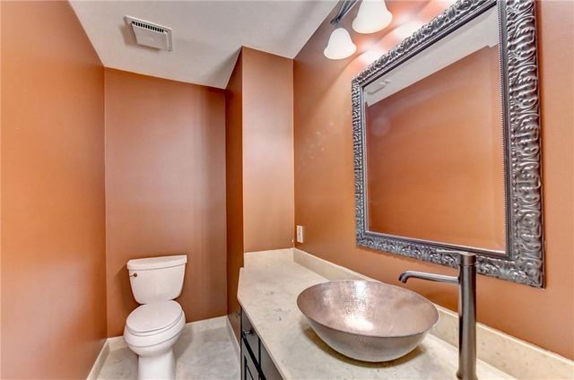 3852 Ivey Lane SW, Lilburn, GA 30047