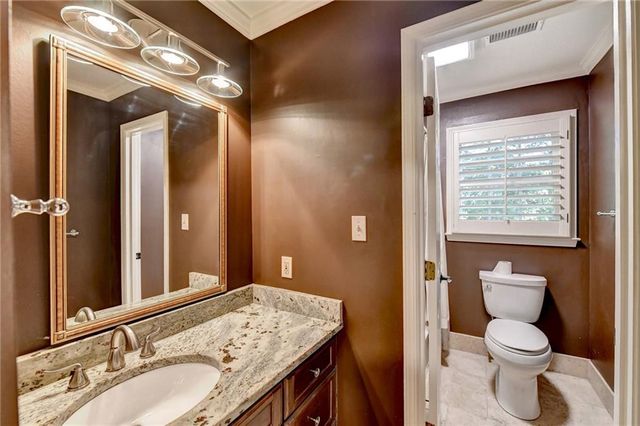 3852 Ivey Lane SW, Lilburn, GA 30047