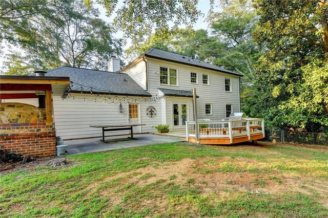 3852 Ivey Lane SW, Lilburn, GA 30047