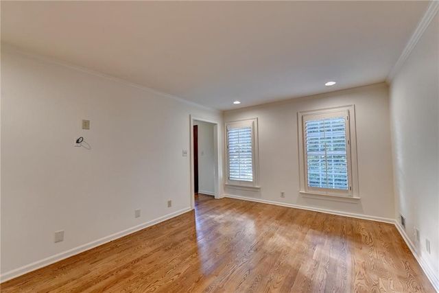 3852 Ivey Lane SW, Lilburn, GA 30047